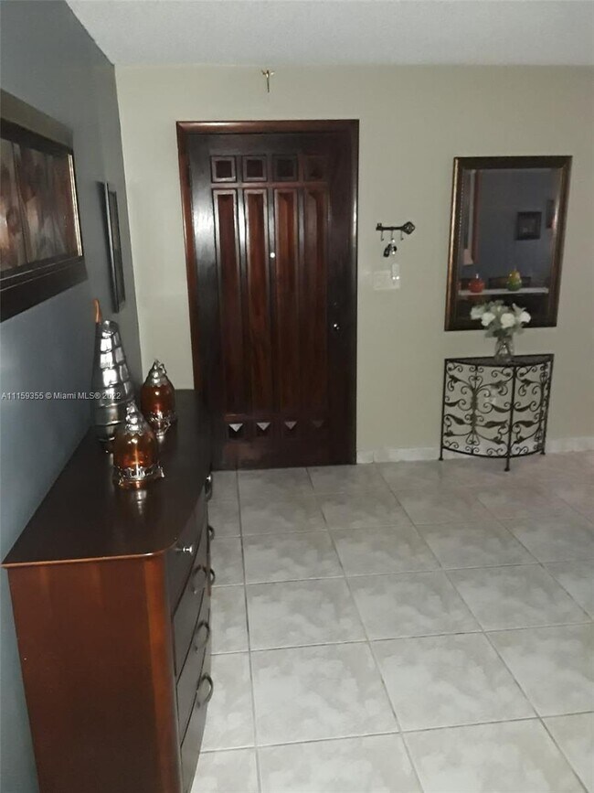 Foto del edificio - 11870 SW 5th St