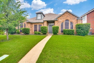 Building Photo - 7013 Lo Chalmers Ln