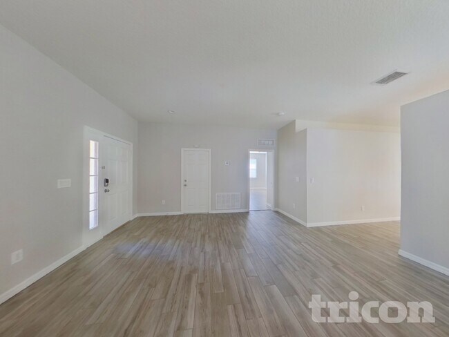 Building Photo - 6705 Cambridge Park Dr