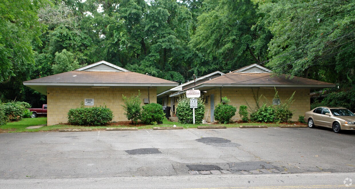 560574 Miccosukee Rd, Tallahassee, FL 32308 Apartments in