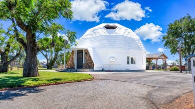 Building Photo - 3920 CA-20