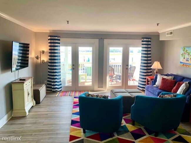 Foto del edificio - 2 br, 2 bath Condo - 111 Florida Ave 2 Unit 2
