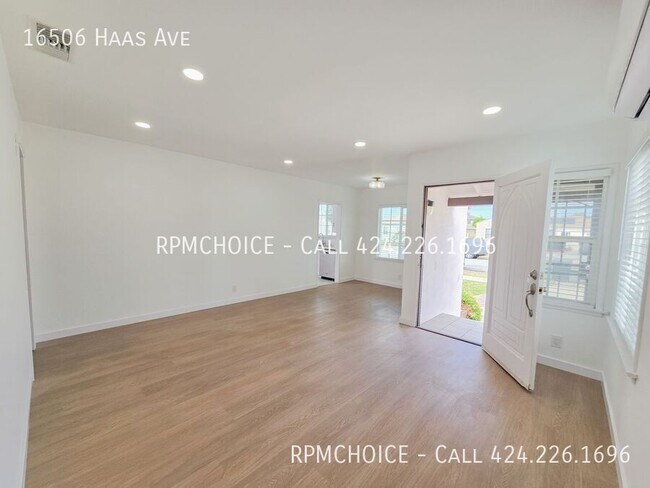 Foto del edificio - 16506 Haas Ave