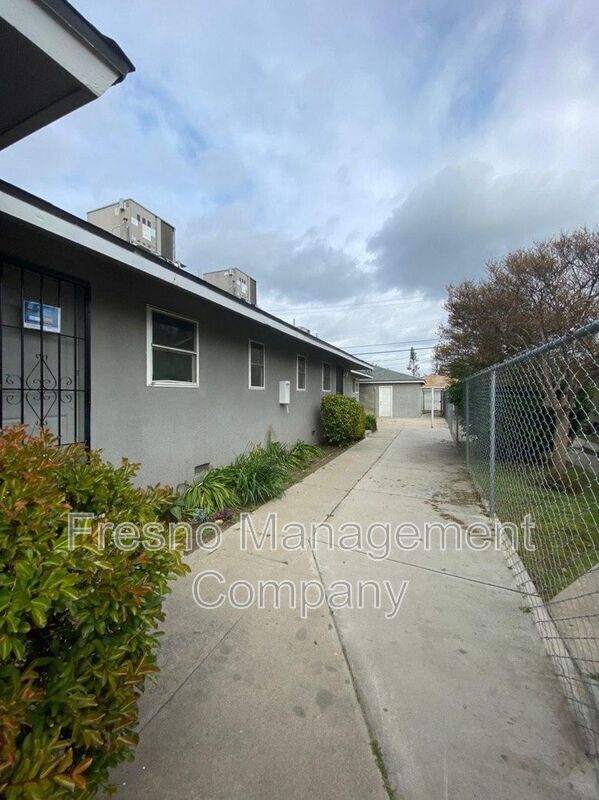 Building Photo - 2044 N First St