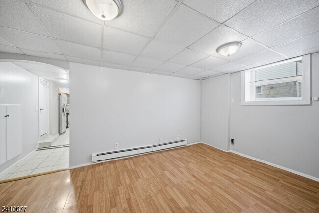 Foto del edificio - 245 Pierre Ave