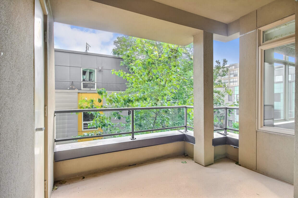 Foto principal - 900 Aurora Ave N