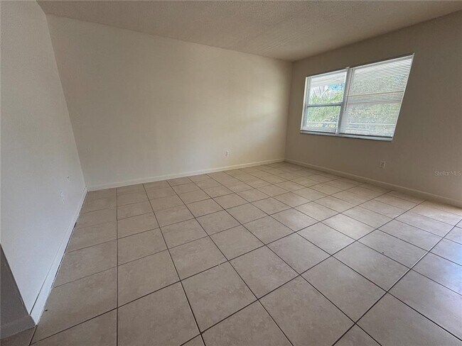 Building Photo - 1008 Pinellas St
