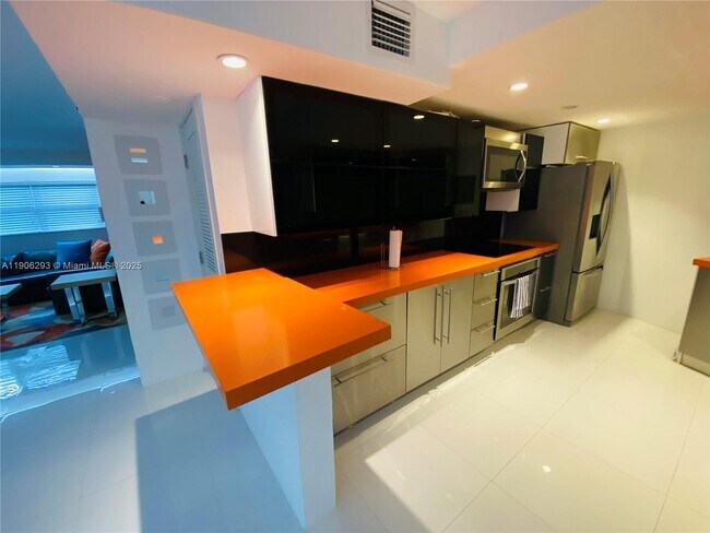 Foto del edificio - 1881 Washington Ave