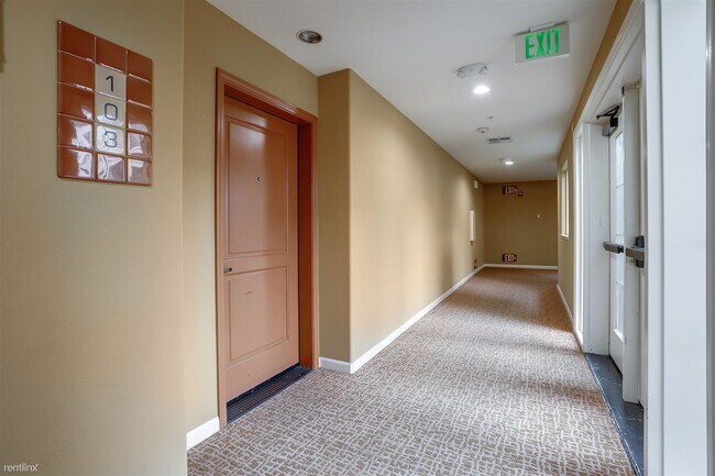 Building Photo - 2 br, 2 bath Condo - 20128 Stevens Creek B...