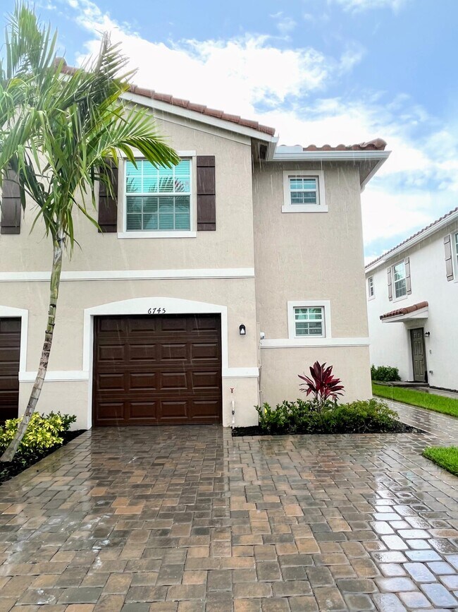 Foto del edificio - 6745 Broadwater Ln