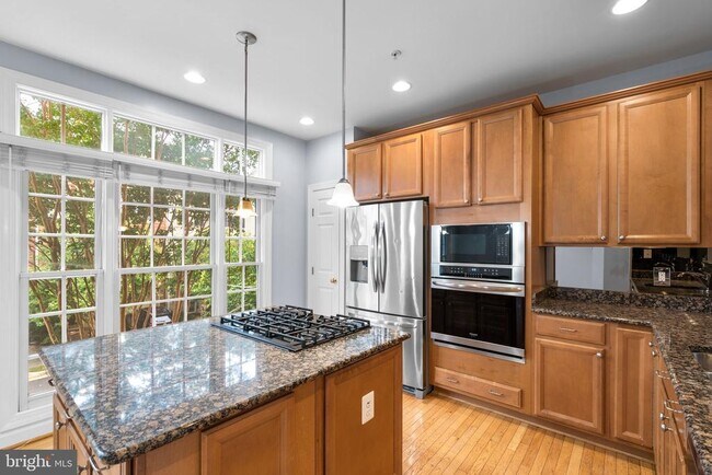 Foto del edificio - 5246 Tancreti Ln