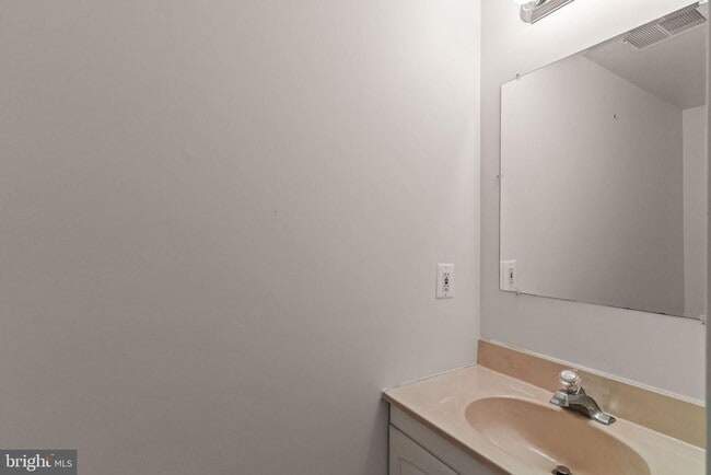 Building Photo - 14428 Black Horse Ct