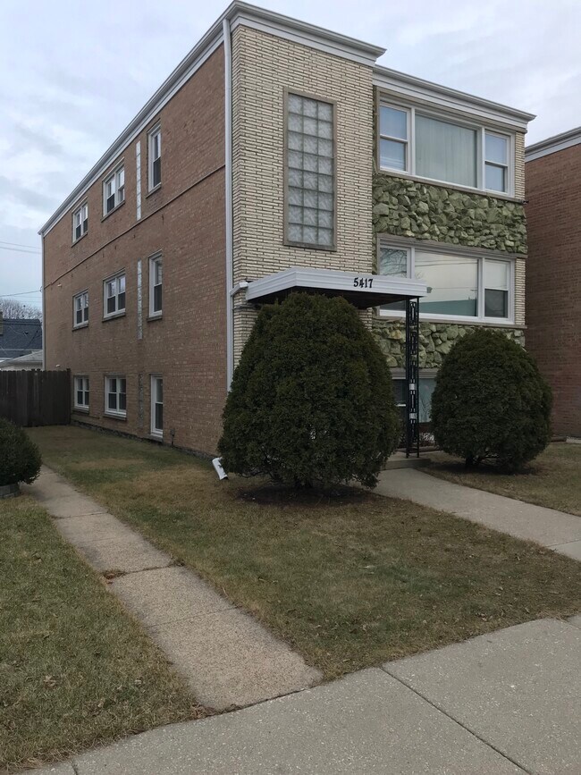 Photo - 5417 N Monitor Ave Apartments