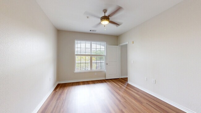 Interior Photo - Ridge at Blue Hills