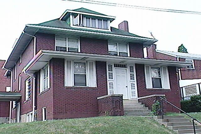 Foto del edificio - 3230 Wainbell Ave