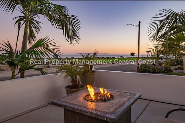 Building Photo - AVAILABLE NOW - Fully Furnished Home in Pi...