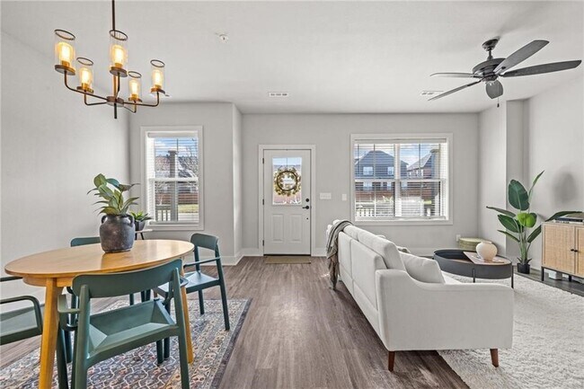 Foto del edificio - 1801 SE J St Unit 4