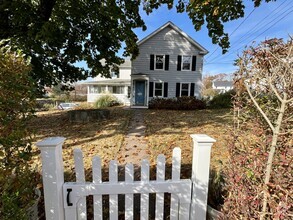 Building Photo - 125 Thimble Island Rd