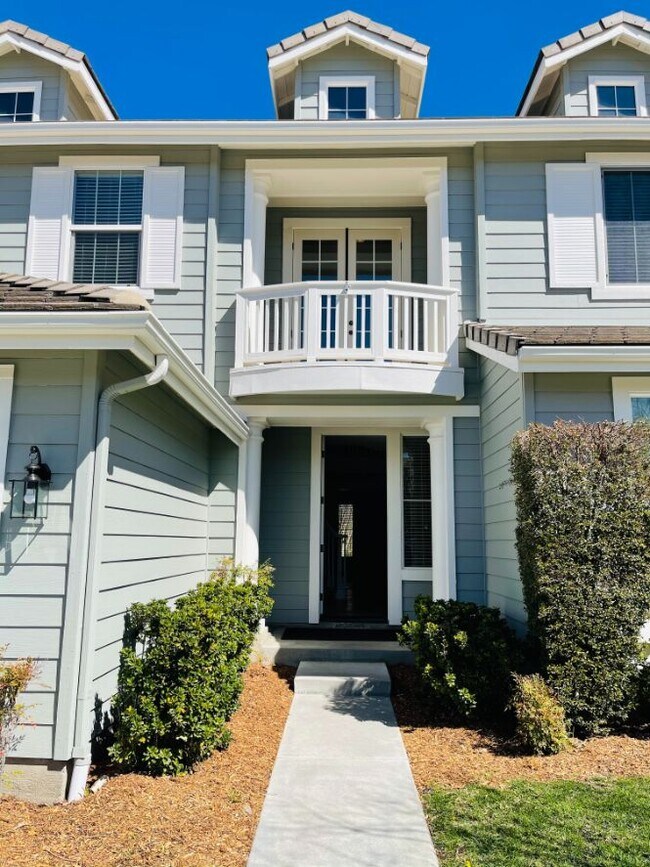 Foto del edificio - 1574 Glencrest Dr