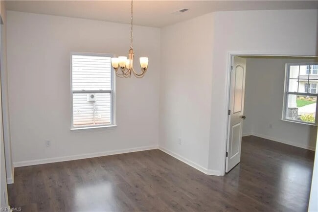 Building Photo - 5014 Red Poll Dr
