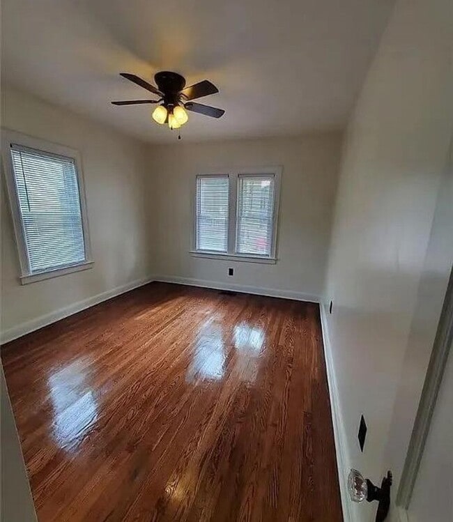 Foto del edificio - Three Bedroom Newly Renovated Home in South Charleston