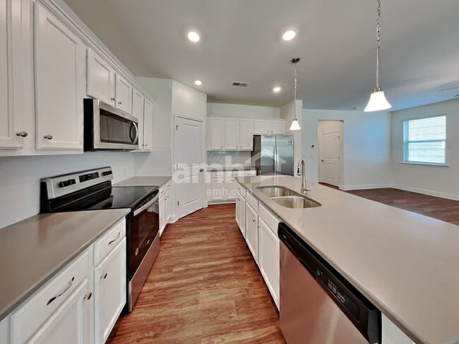 Building Photo - 132 Keyser Dr