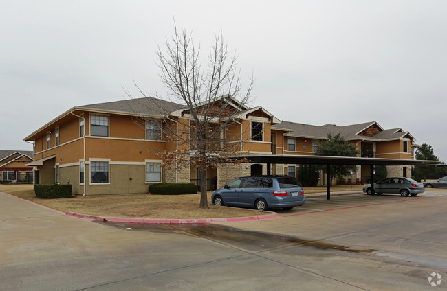 Foto del edificio - Pecan Creek on McKinney Apartments