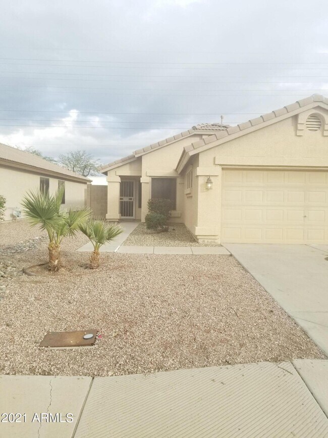 Building Photo - 15273 N Gil Balcome Ct