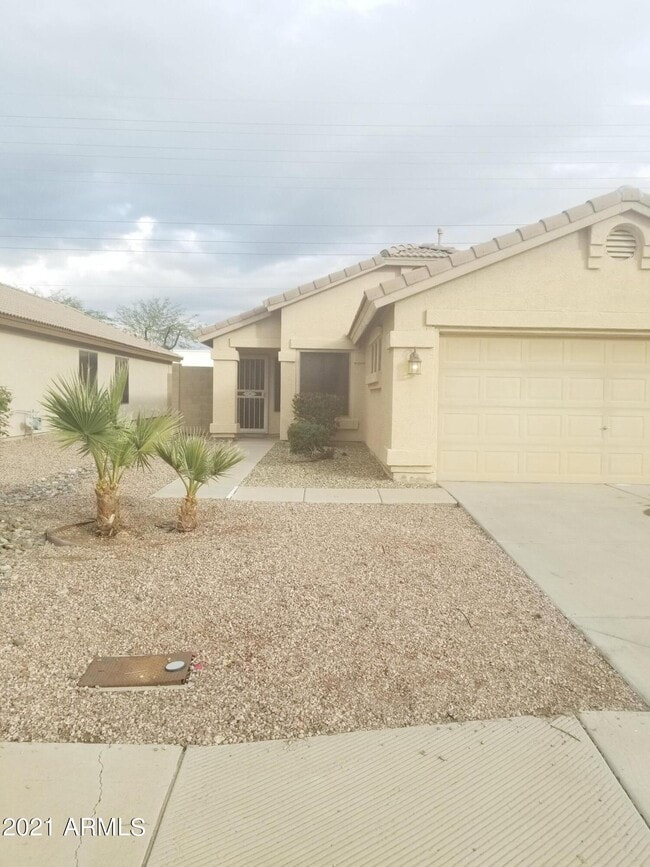 Foto del edificio - 15273 N Gil Balcome Ct