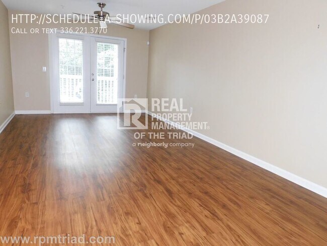 Building Photo - 2BR/2BA Condo in Greensboro!