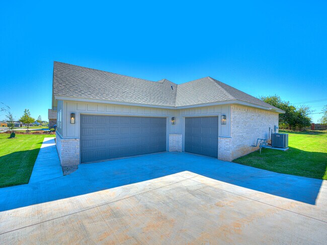 Building Photo - 10108 NW 94th St