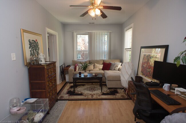 Foto del edificio - 4825 W Hutchinson St