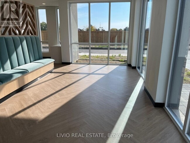 Building Photo - 1333 Weber St E