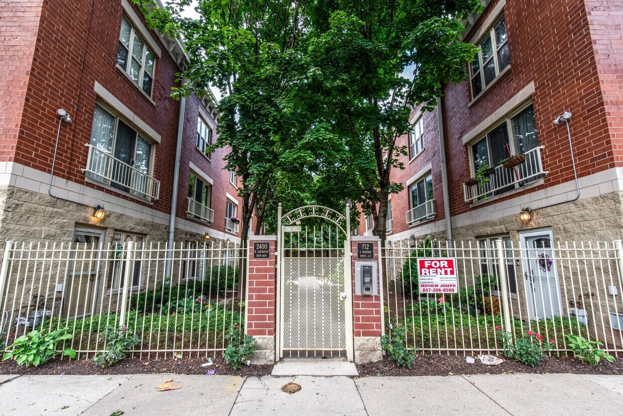 2410 W Lexington St, Chicago, IL 60612 Townhome Rentals in Chicago IL
