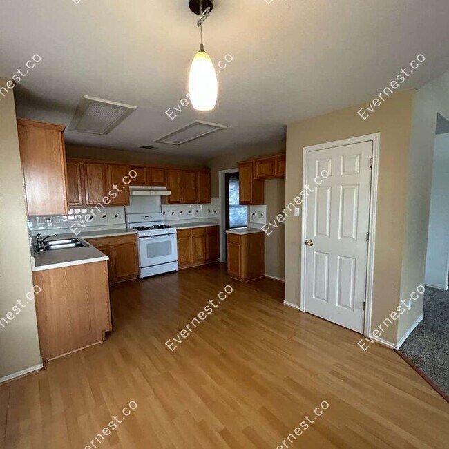 Building Photo - 17516 Dell City Dr