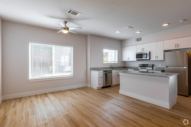 A1 - 685SF - Ensign Apartments in the Heart of Ennis, Texas