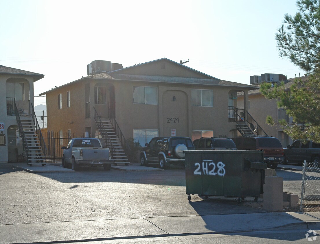 Building Photo - Arrowhead Acres