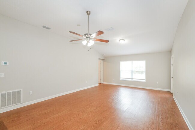 Building Photo - 12912 White Bluff Rd