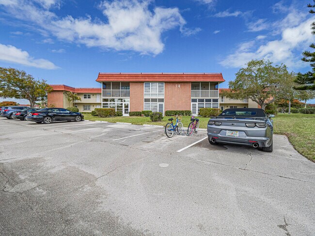 Foto del edificio - 74 Royal Oak Ct