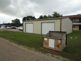 Building Photo - 623 McClintic Dr