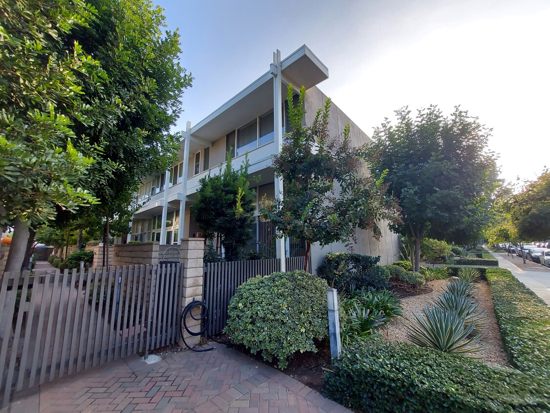 Foto principal - 4224 W Kling St