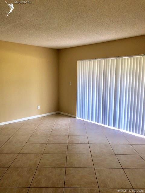 Foto del edificio - 830 NW Fork Rd