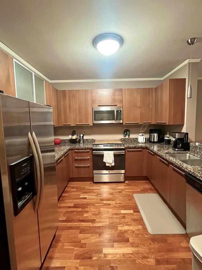 Foto del edificio - 420 E Waterside Dr