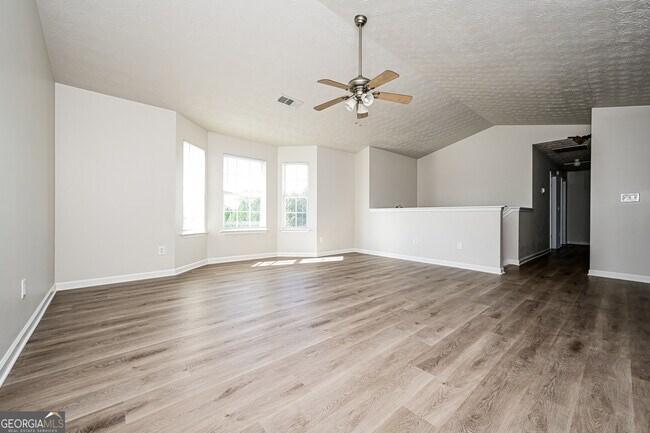 Foto del edificio - 6864 Amethyst Ave