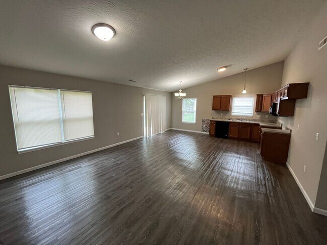 Foto del edificio - 2025 Waynedale Ct 3BR/2BA (Middletown)