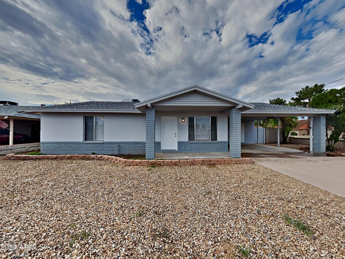 Primary Photo - 4243 W Gardenia Dr