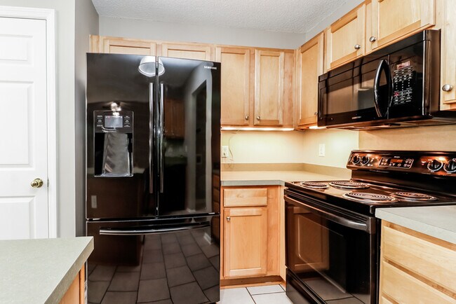 Foto del edificio - Lovely two story 3 bedroom home