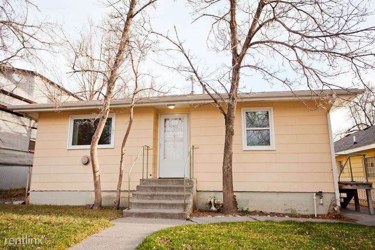 Primary Photo - 420 N Yellowstone St