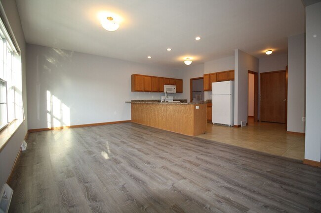 Foto del edificio - 4219 Owl Creek Dr