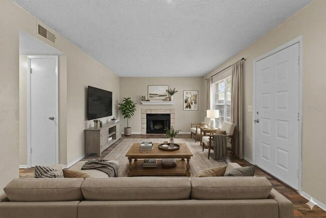 Foto del edificio - 14419 Hanging Moss Cir